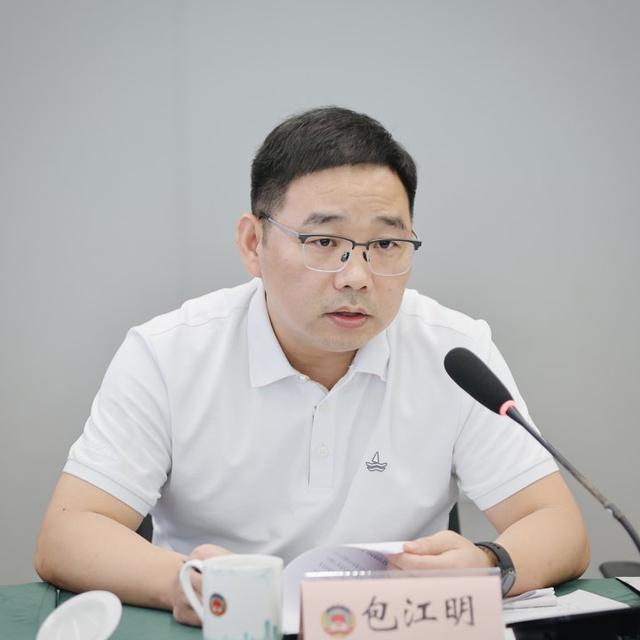 语言不通支付不便，能不能一下飞机就精准对接？外国友人想看机器人机器狗，是否可以实现？