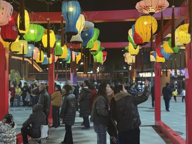 舞狮、巡游、花灯、游船……洈水元宵，圆满收场！