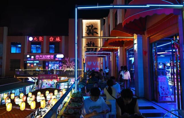 弥勒夜市人气旺 文旅消费动力强
