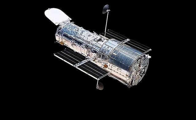 中美卫星对比：美国精度仅0.1米，250公里外能看清车牌，中国呢