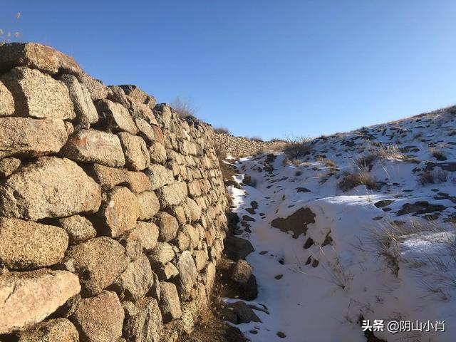 行摄包头市固阳县天盛成秦长城遗址段
