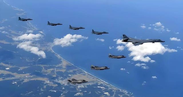 两大“动作”表明，台海战争可能爆发？美国可千万别犯历史错误！