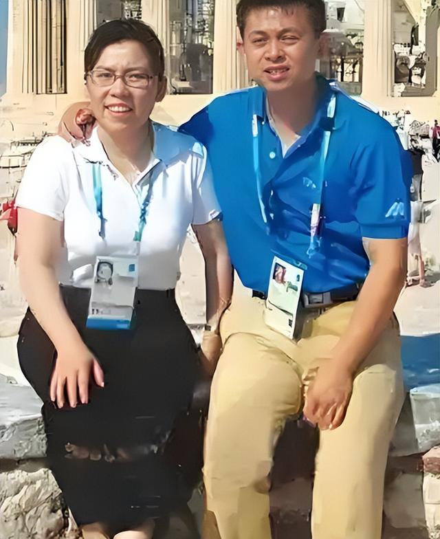 败光20亿、向洋人下跪、国籍问题，邓亚萍身上的标签到底是真是假