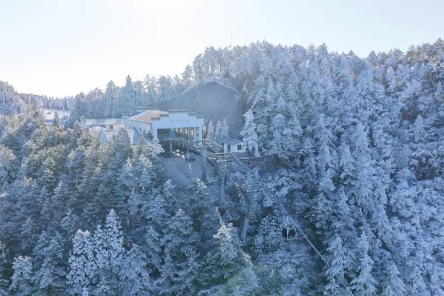 闯入云端仙境！明月山雪后云海真的太美了！