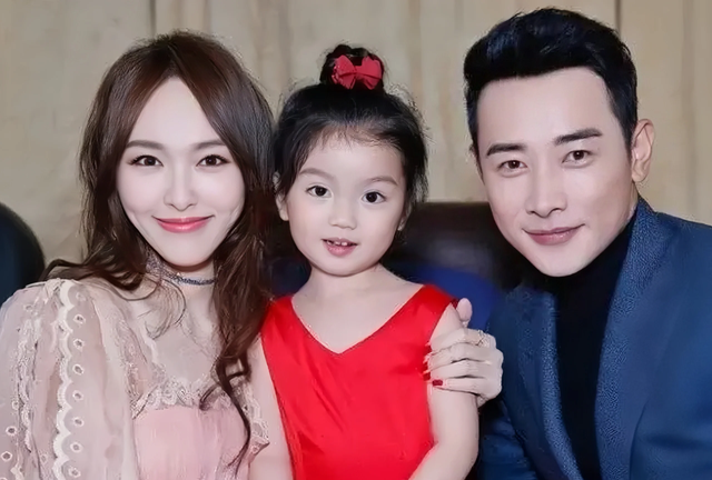 离婚传闻真相大白？罗晋父亲去世揭开谜底，唐嫣IP上海引发争议