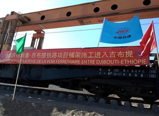 美国100年没救活的国家，中国仅用3年救活，为报恩送来大礼作回报