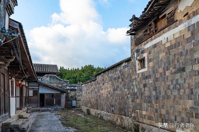 走遍福建古村落，罗源中房镇满盾，始于后唐距今千年，五座大厝