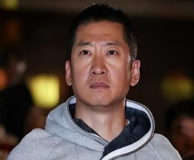 陪玩陪睡只是冰山一角？继向太后，周杰再曝潜规则，连杨紫也遭殃