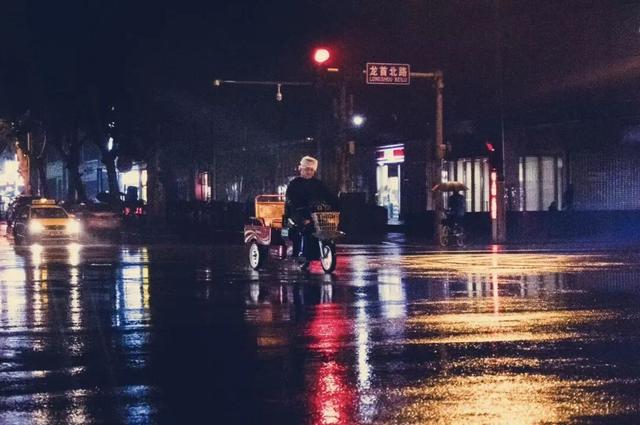 在未央，雨是历史的回响 也是生活的烟火