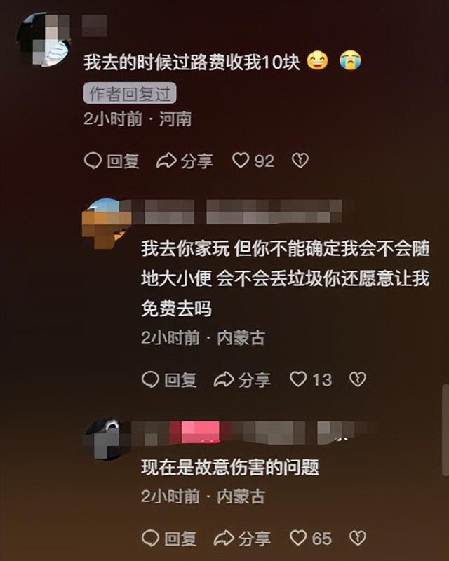 内蒙大妈沙漠拦路收费后续：游客不给就开车撞人，文旅局回应来了