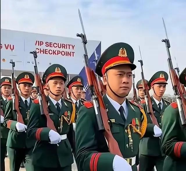 越南与中国杠上了？中国前脚定下9月3阅兵，越南后脚就定9月2！