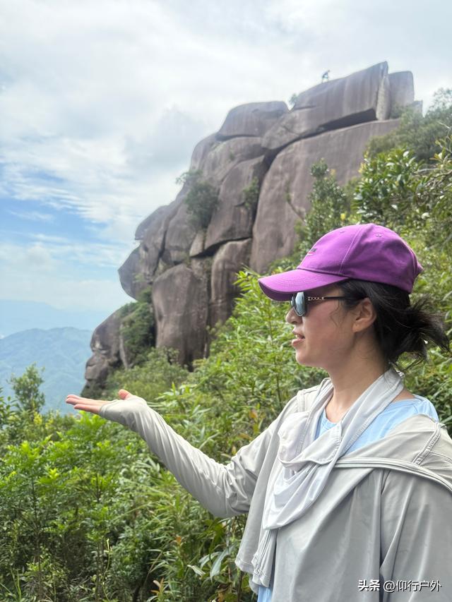 揭西猴面石徒步登山