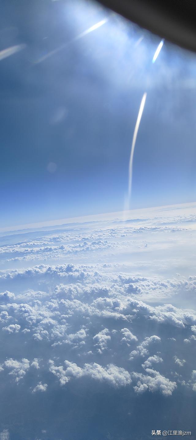 万米高空翱翔