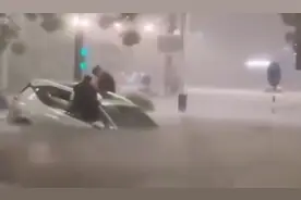 广东茂名暴雨，大坡镇信号中断图片