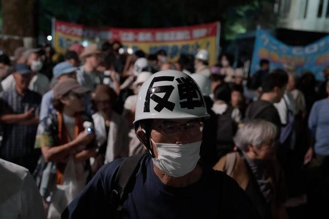 266：199！日本政坛“黑马”出现，对华态度有意思，高市掩面痛哭