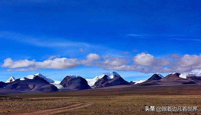 《219南南线》的极致风光：触摸云端雪山 踏遍无垠草原