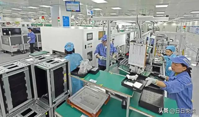 美的荆州工厂质检员的新日常：AI眼镜当帮手，15分钟活儿30秒搞定