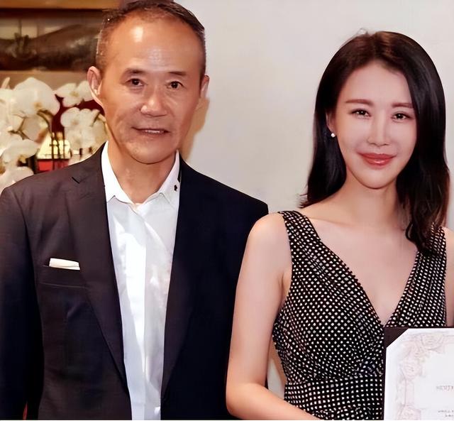 刘强东没想到，离过年不到2月	，章泽天走上了和田朴珺一样的路