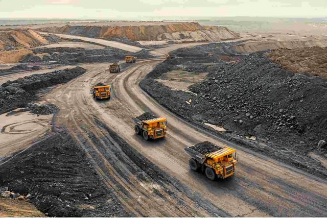 王毅外长行程已改，中方发布通告；特朗普强力施压	，中肯协议生变