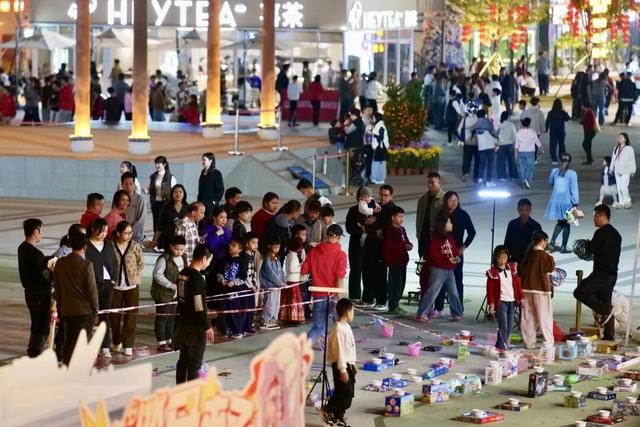 请到茂名过大年｜好吃好玩好逛！茂名庙街把年味玩明白了