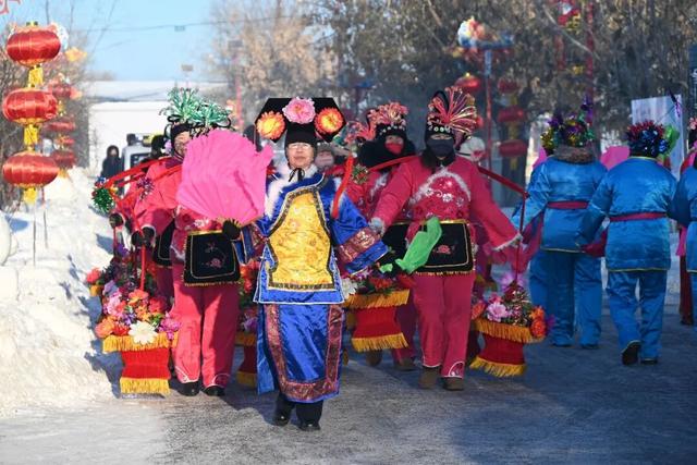 爱辉区第八届满族颁金节暨四嘉子满族乡第三届“莫勒真”大会盛装启幕