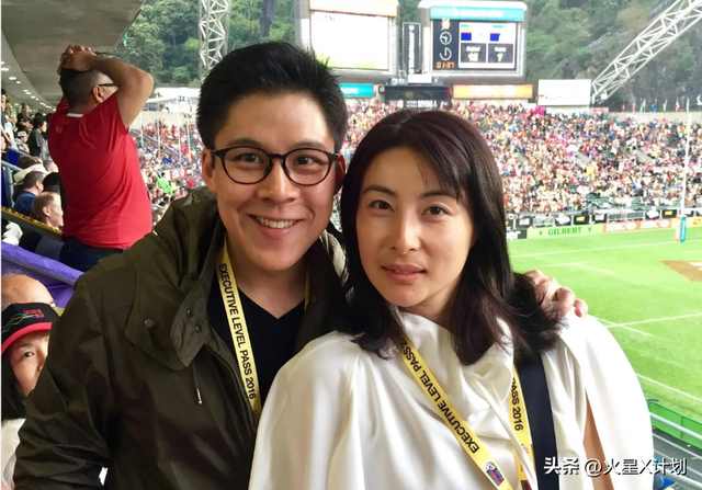 央视对郭晶晶的称呼变了，三字之差释放强烈信号，霍震霆全说对了