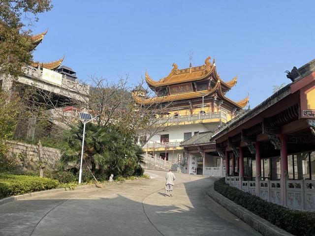 骑游江宁方山祖堂山：一坊一庙一观一寺