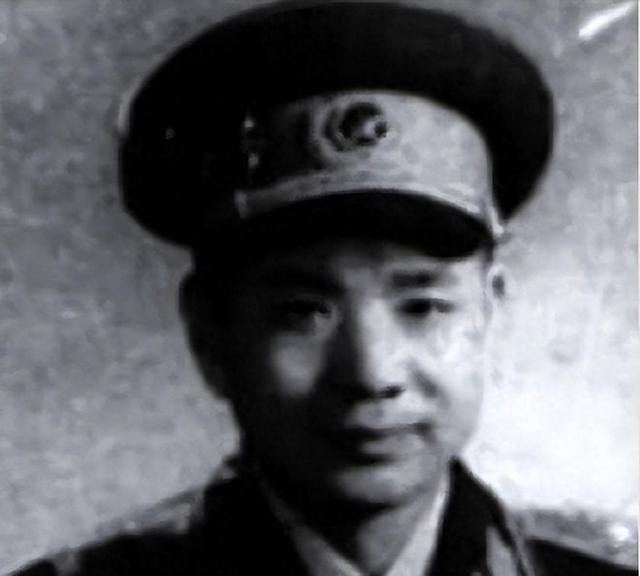 73年10月，8341部队派出警卫，在人民大会堂抓捕了两位公安副部长