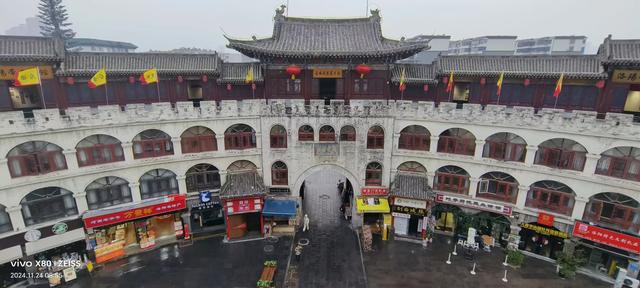 丽景门登临记：在晨光中叩问一座城