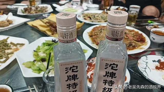 落叶知秋即是冬，天冷冷落了个秋！