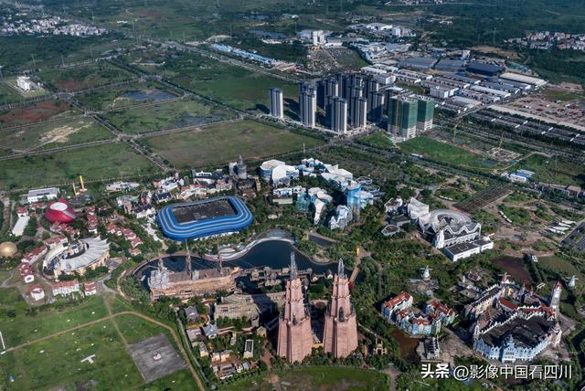 海南海口：长影环球100奇幻乐园璀璨夺目