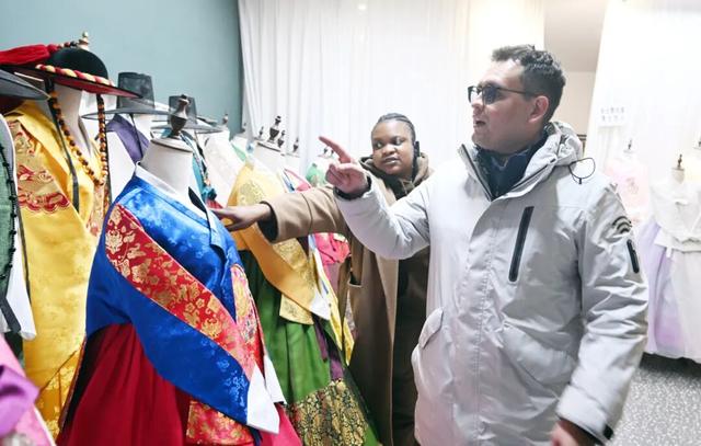 冰雪吉林“圈粉”世界！多国驻华使节在延吉体验别样风情