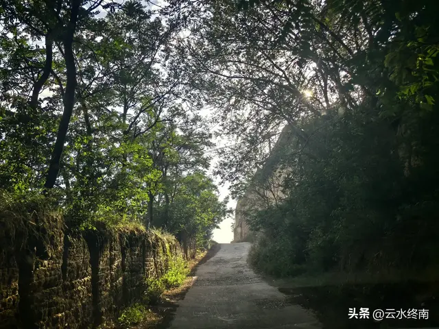 马谡丢的古街亭在这里？没看到什么遗迹，却感受到女娲娘娘的伟大