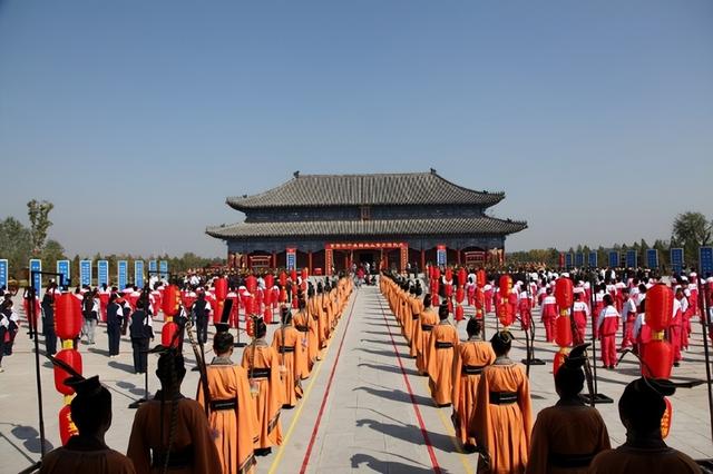临沂人游临沂｜赶兰陵千年大集，赴一场烟火与诗意的约会