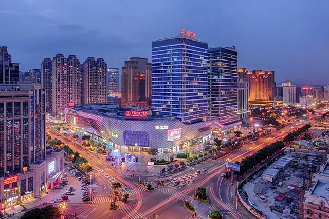 卖77个酒店回血600亿仍不够，万达还能撑多久？王健林陷还债泥潭