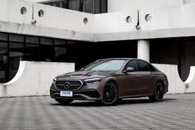 奔驰E级：2.0T+9AT+后驱！纯进口德系豪华，比5/6/E更有品味？！图片