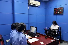 糊涂！“二次元”爱好者痴迷动漫周边，竟以这种方式“收藏”图片