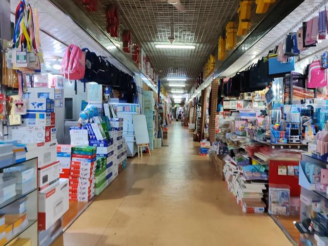 走遍济南:长途汽车站斜对过有个中恒商城