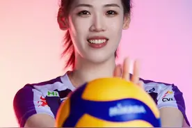 中国排球新星——李盈莹图片