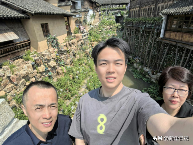 AI团圆 爱同框｜以坚守之名 向家人告白