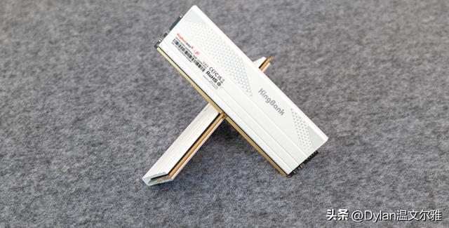 ATX也能玩便携？可以领着走的ATX主机，机械大师 C34 Pro装机体验