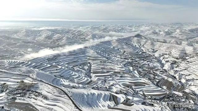 图说定西｜初雪映梯田