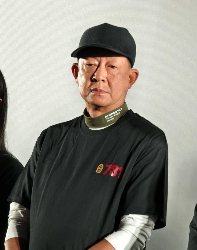 59岁王志文线下活动，发福挺大肚似70岁，皱纹满布被评心脏不太好
