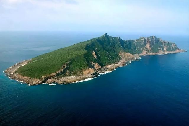 突发！钓岛发生激烈对峙！日本渔船突然闯入，中方这次动真格了