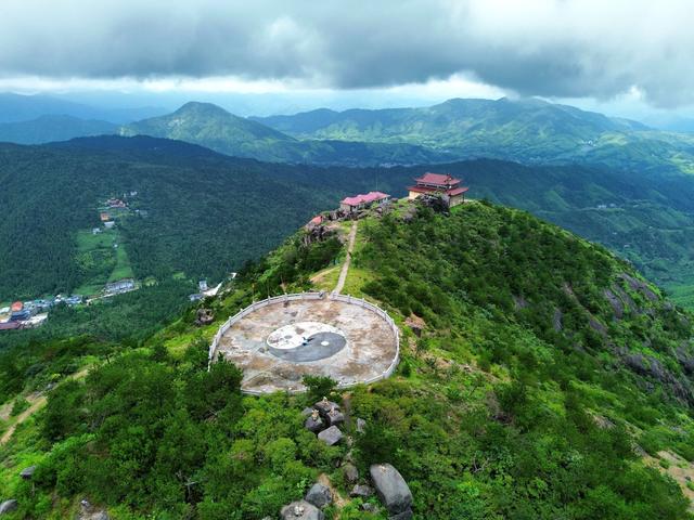 浙江南正顶:寻圣之路