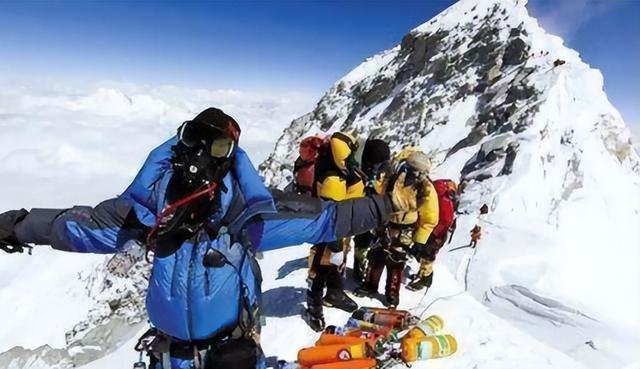 1991年17名登山精英集体遇难，7年后发现诡异登山日记：我们错了