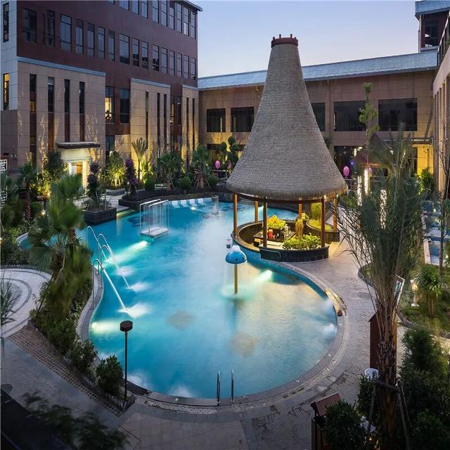 是时候放弃三亚了！改乘高铁去这里过暖冬！