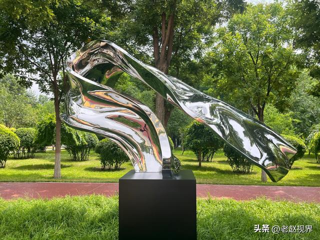 漫步呼和浩特草原丝路文化公园，沉浸式感受丝路文化的古今对话！