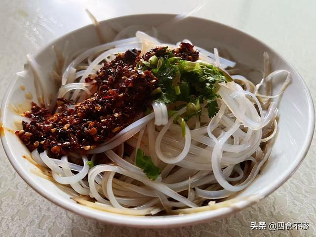 低调的昭通快藏不住了，其貌不扬的美食竟然这么好吃！