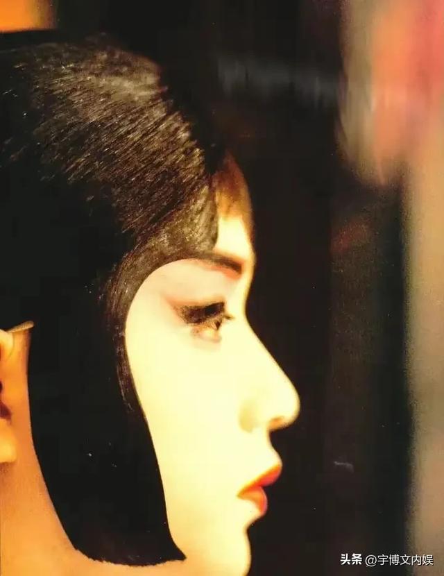 《戏台》撞脸《霸王别姬》？陈佩斯30年沉浮暗藏真章！深度解读！